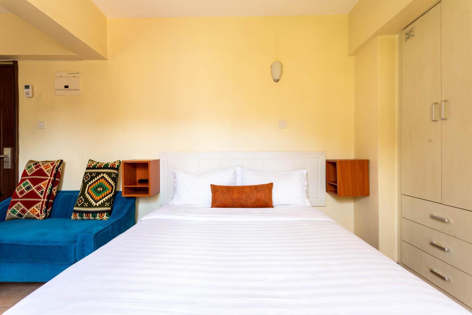 City View With Rooftop Pool - Studio Nairobi Exterior foto
